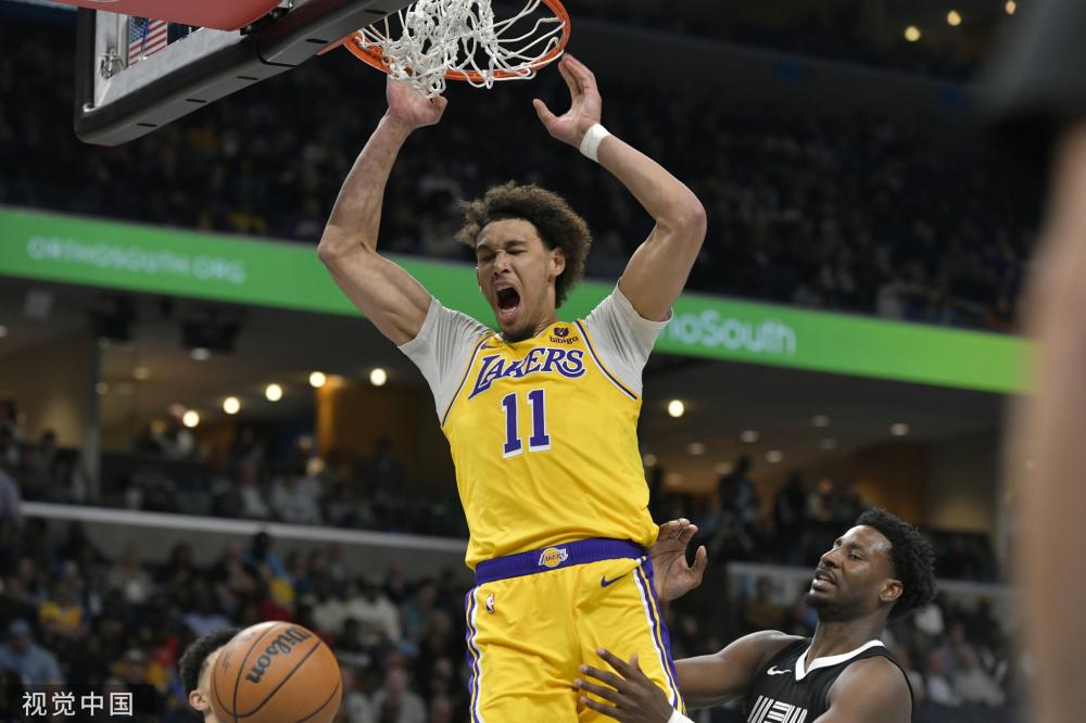 是众多球员 是众多球员