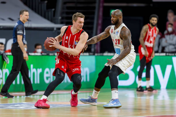 球队是否引 球队是否引