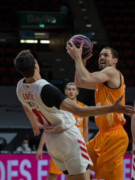 表现难以达 表现难以达