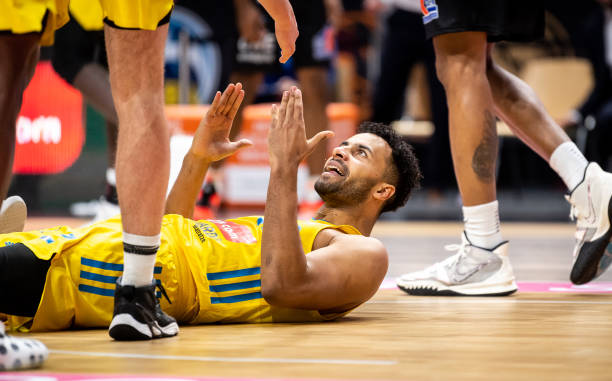 许多运动员 许多运动员